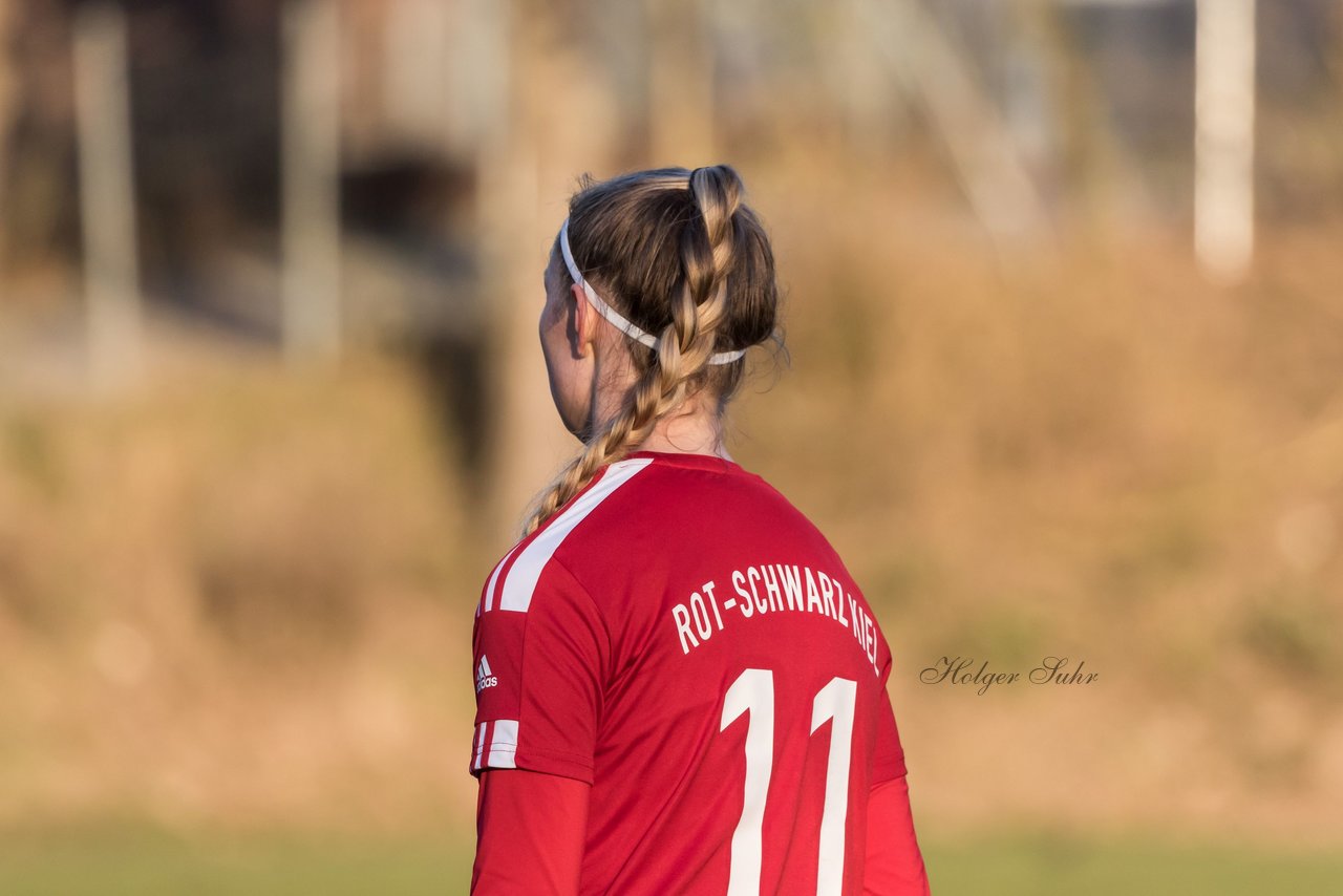 Bild 303 - F Rot Schwarz Kiel - SV Henstedt Ulzburg 2 : Ergebnis: 1:1